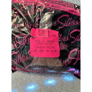 Silkies‎ TLC Total Leg Control Pantyhose  Size Queen -Beige  10% Lycra 90% Nylon